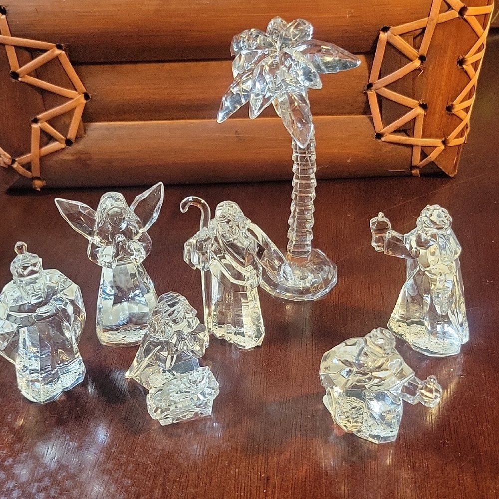 Roman Inc., 7-Piece Acrylic Nativity Set-Clear Crystal Look with Palm Tree
